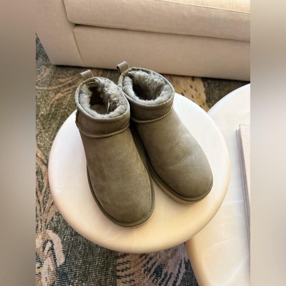 Ultra Mini Ugg - image 3